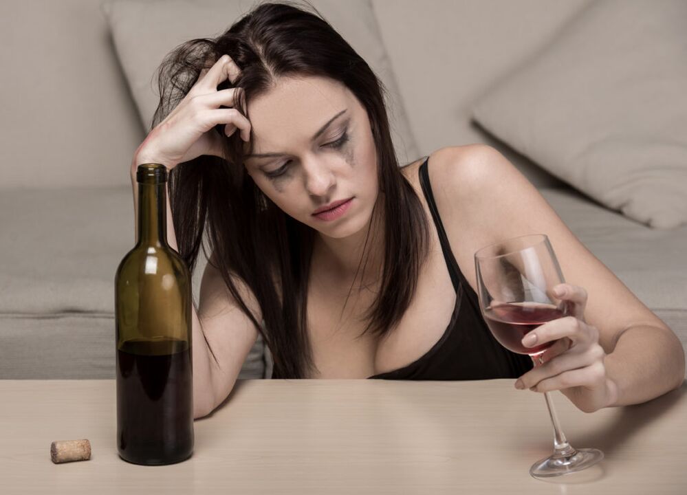Alcolismo nelle donne Come smettere di bere